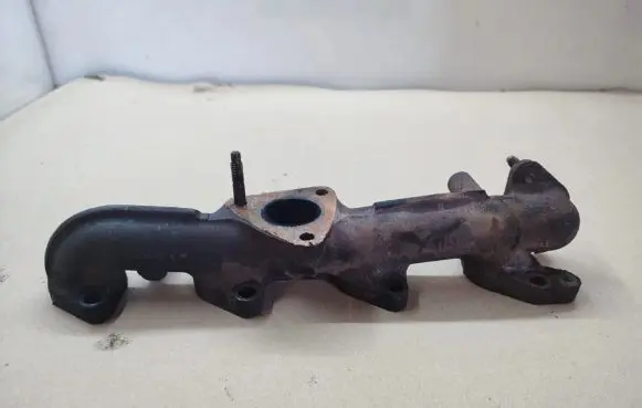 Hyundai Sonata Exhaust manifold