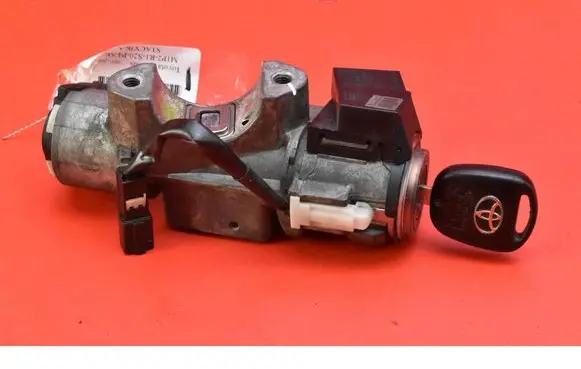 Toyota Avensis Verso Ignition lock