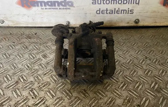 Opel Zafira C Rear brake caliper