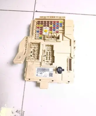 Hyundai Kona I Fuse module 91950K4021