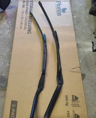 Mini Cooper Countryman R60 Windshield/front glass wiper blade 9806443
