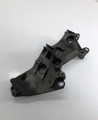 Renault Laguna III Generator/alternator bracket 8200669495