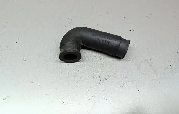 Breather/breather pipe/hose