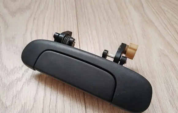 Mazda 323 F Rear door exterior handle