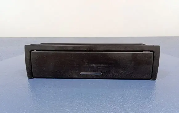 BMW 3 E46 Glove box 8202188