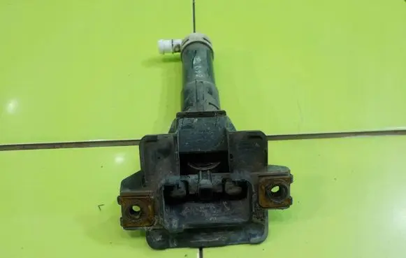 Honda Civic III Headlight washer pump PRZOD