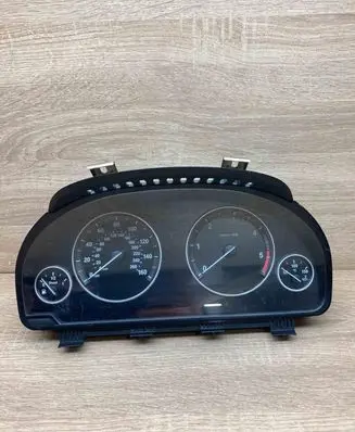 BMW 5 F10 F11 Speedometer (instrument cluster) 9255591 25811511
