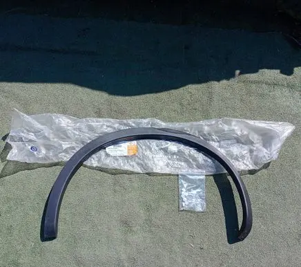 Nissan Qashqai Rear arch trim 93829JD000 2414922 1617595P