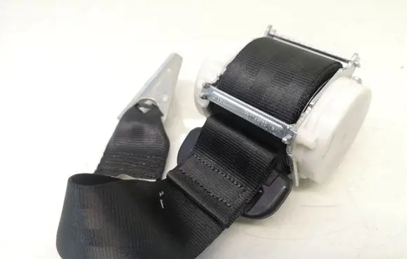 Volkswagen Jetta VI Rear seatbelt 5C6857806D