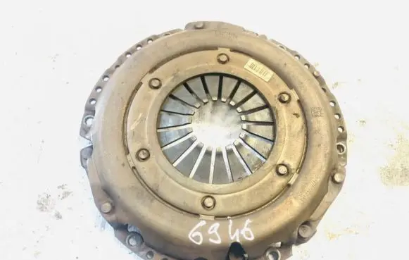 Opel Insignia A Pressure plate 55571805
