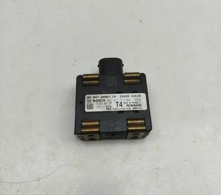 Nissan Navara D23 Distronic sensor radar 284384JC2B 0203302317