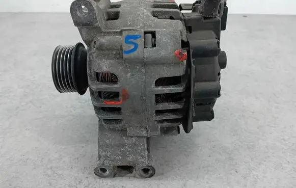 Mercedes-Benz A W169 Generator/alternator A2661540802