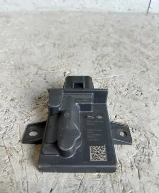 Land Rover Discovery Sport Fuel injection pump control unit/module FK729D370AF 72551824 A2C87244403