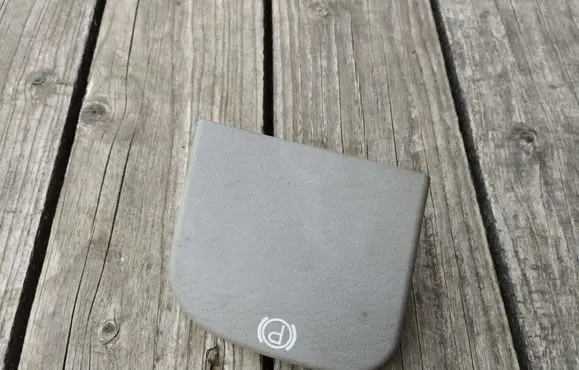 Chrysler Voyager Hand brake release handle 0RV58TRMAA