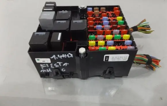 Ford Fiesta Fuse box set