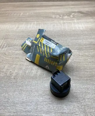 Renault Trafic III (X82) Other relay 7700804117