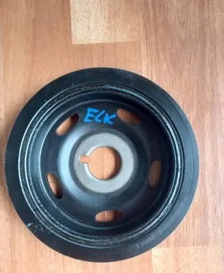 Citroen C4 II Picasso Crankshaft pulley 0515T3
