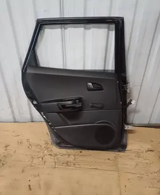 KIA Ceed Rear door