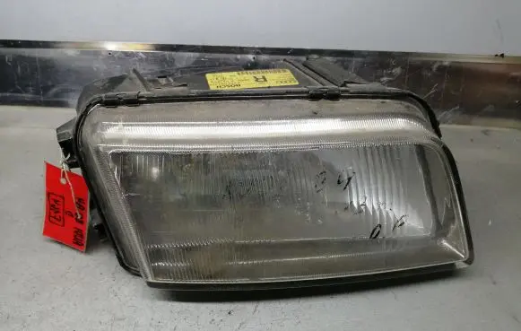Audi A4 S4 B5 8D Headlight/headlamp 8D0941004E 0301094202