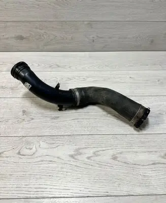 BMW 1 F20 F21 Intercooler hose/pipe 7597587 CZ15476810
