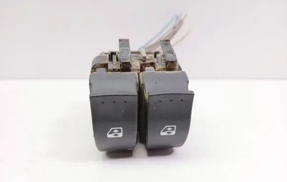 Renault Scenic II - Grand scenic II Electric window control switch 315042 314802h