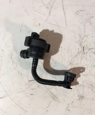 BMW 1 E81 E87 Valve vacuum 7551262