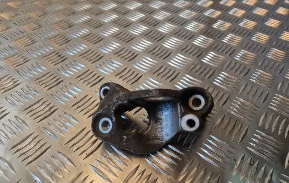 Audi A8 S8 D3 4E Gearbox mounting bracket 4E0399114AF