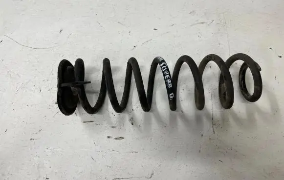 Skoda Superb B8 (3V) Rear coil spring 3Q0511115
