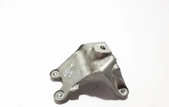 Porsche Macan (95B) Engine mounting bracket 95B199308C