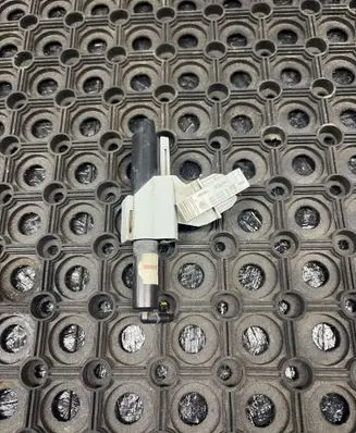 Ford Mondeo MK IV Headlight washer spray nozzle 7S7113L015BA 7S7113L015 6M2113L015AE