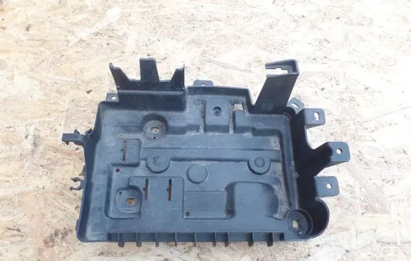 Opel Corsa D Battery tray 13296473