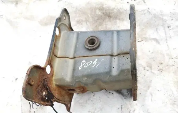 Chevrolet Captiva Front bumper mounting bracket