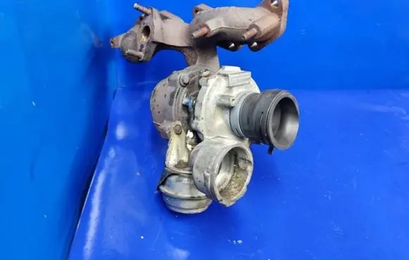 Volkswagen PASSAT B6 Turbo 6T1749VA