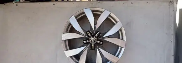 Volkswagen Touareg III R20 alloy rim 760601025C