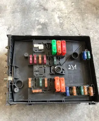 Volkswagen Touran I Fuse module 1K0937814G 1K0937819F 1K0937828S