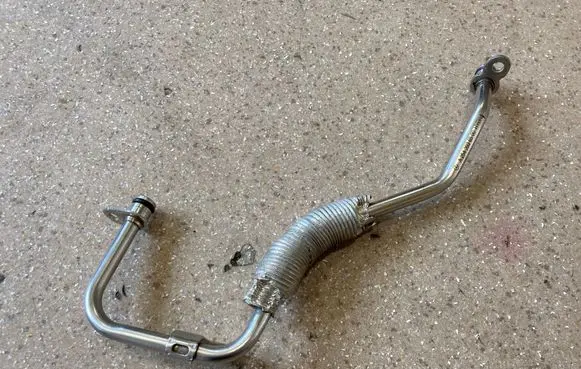 Mercedes-Benz GLC C254 Turbo turbocharger oiling pipe/hose A2542036500