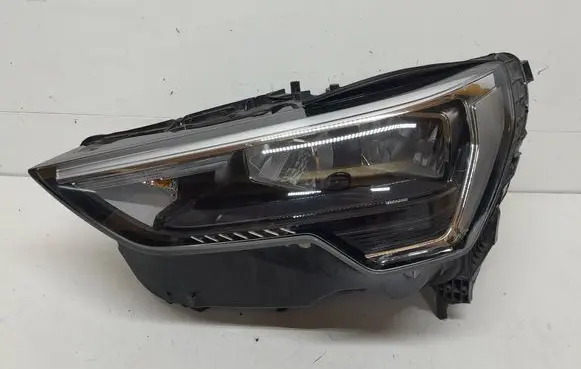 Audi Q3 F3 Headlight/headlamp 83A941011