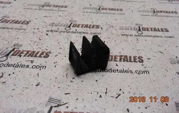 Radiator mount bracket