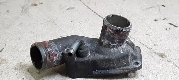 Opel Zafira A Thermostat housing 