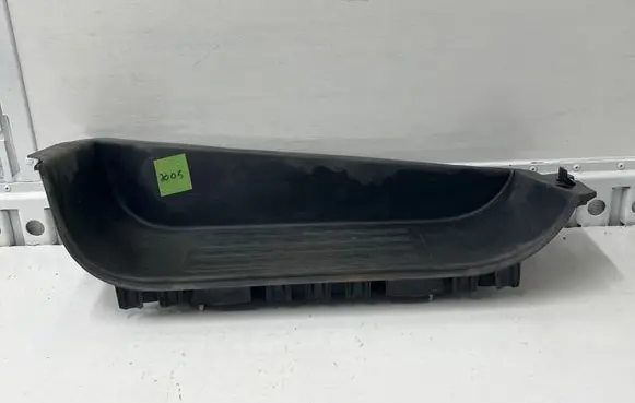 Volkswagen Transporter - Caravelle T5 Front sill trim cover 7H0863735A 0078387
