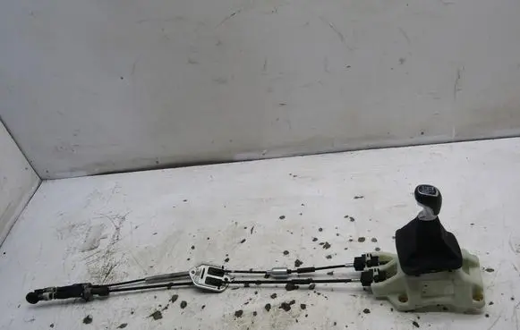 KIA Ceed Gear selector/shifter in gearbox 43794-J7100