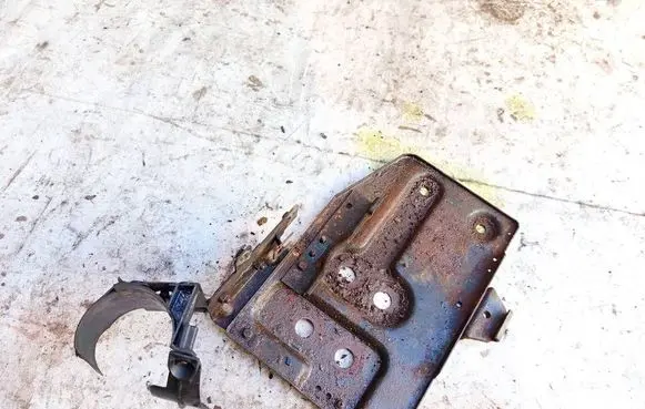 Volkswagen Sharan Battery box tray 