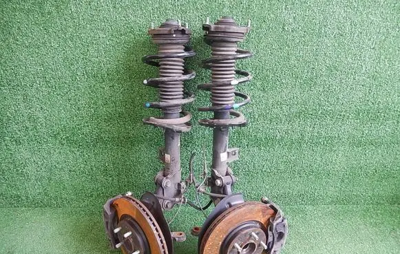 Hyundai Tucson TL Front wheel hub spindle knuckle