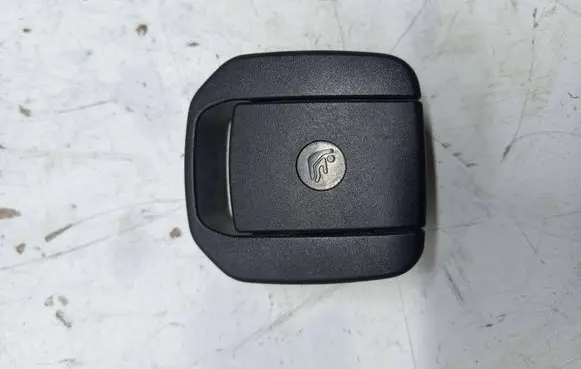 BMW 3 E90 E91 ISOFIX cover 7118673