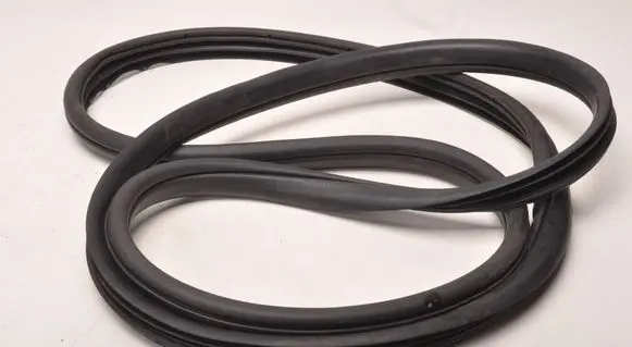 Ford Ranger IV Front door rubber seal LEWY
