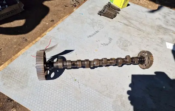 Volkswagen Transporter - Caravelle T4 Camshaft 