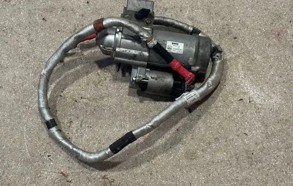 BMW X3 G01 Starter motor 8687064 8485064