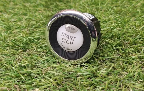 Engine start stop button switch