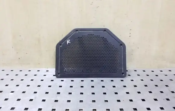 BMW X1 E84 Subwoofer grill/trim 6925328
