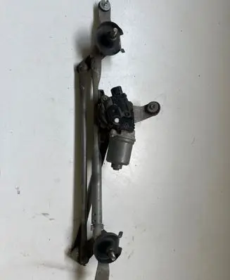 Front wiper linkage and motor